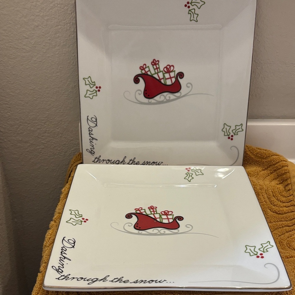 Festive Holiday Plates with Sleigh Design
